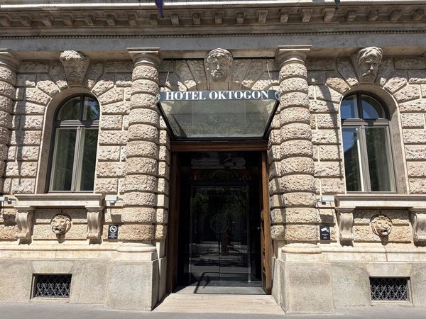 Hotel Oktogon Haggenmacher — Property