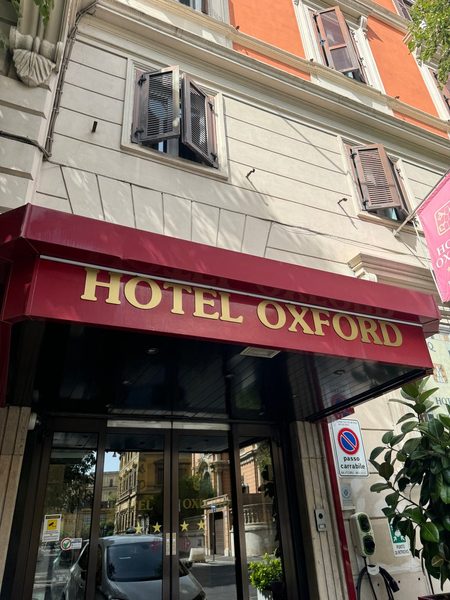 Hotel Oxford — Property