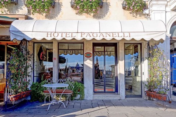 Hotel Paganelli — Property
