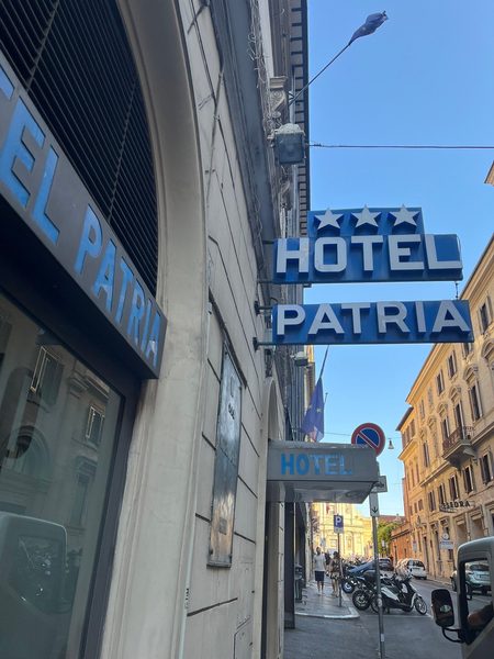 Hotel Patria — Property