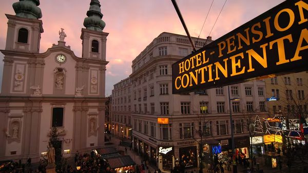 Hotel Pension Continental — Property