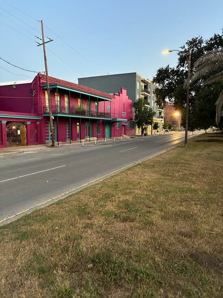 Hotel Pompadour — Property