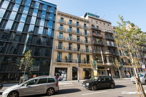 Hotel Praktik Vinoteca Barcelona Catalonia — Property