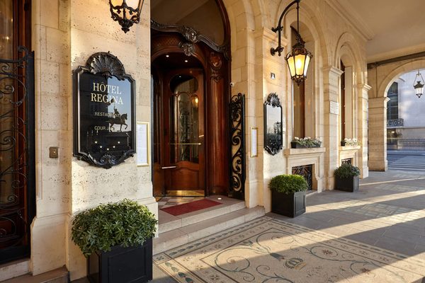 Hotel Regina Louvre — Property