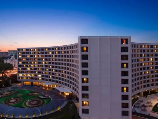 Hotel Rendale Washington DC — Property