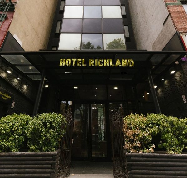Hotel Richland LES — Property