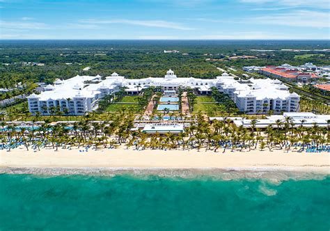 Hotel Riu Bambu — Property