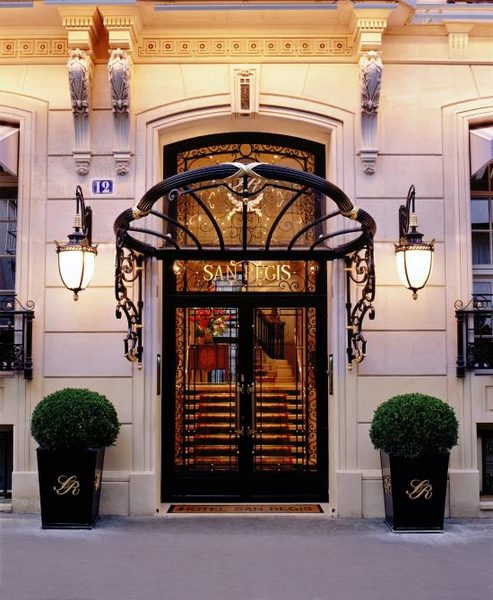 Hotel San Regis — Property