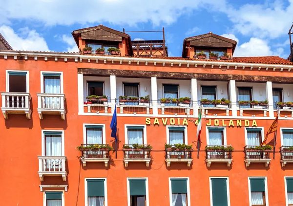 Hotel Savoia Jolanda — Property