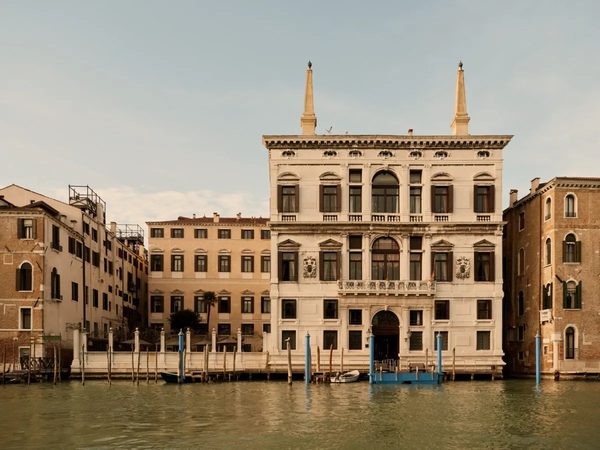 Hotel Serenissima — Property