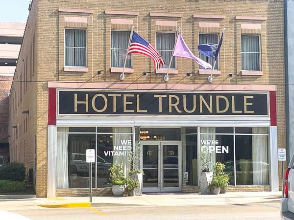 Hotel Trundle — Property