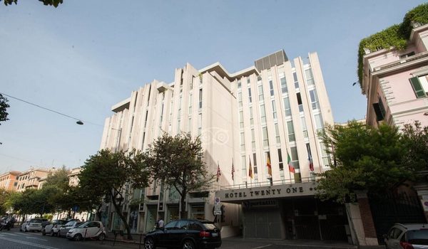Hotel Twenty One — Property