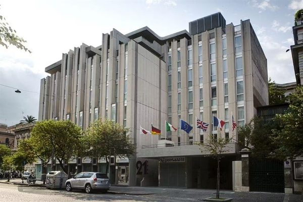 Hotel Twenty One — Property