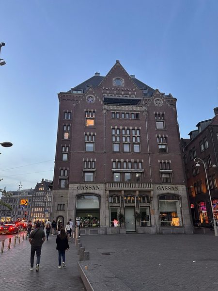 Hotel Twenty Seven — Property