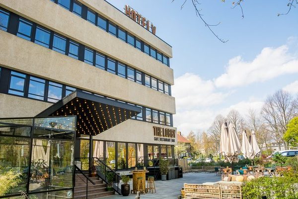 Hotel V Fizeaustraat — Property