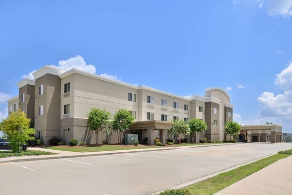 Hotel Vue Ascend Hotel Collection — Property