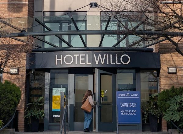 Hotel Willo Vancouver British Columbia — Property