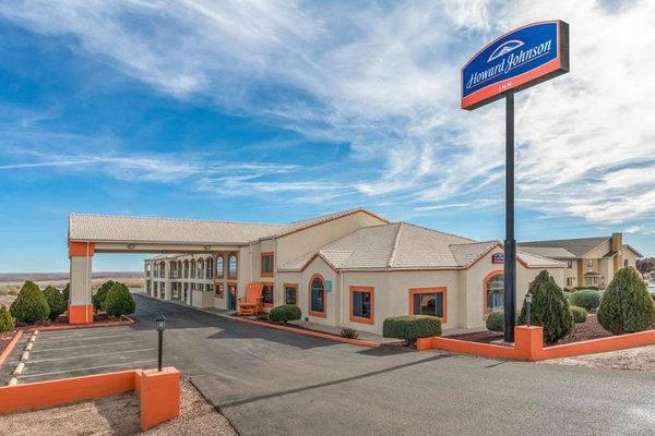Howard Johnson by Wyndham Holbrook — Property