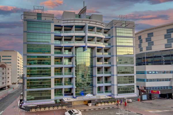 Howard Johnson Plaza By Wyndham Dubai Deira — Property