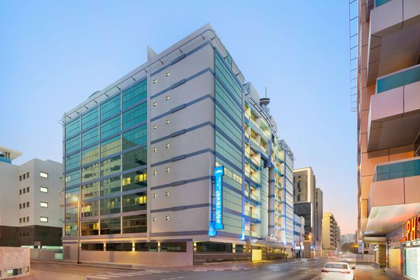 Howard Johnson Plaza By Wyndham Dubai Deira — Property