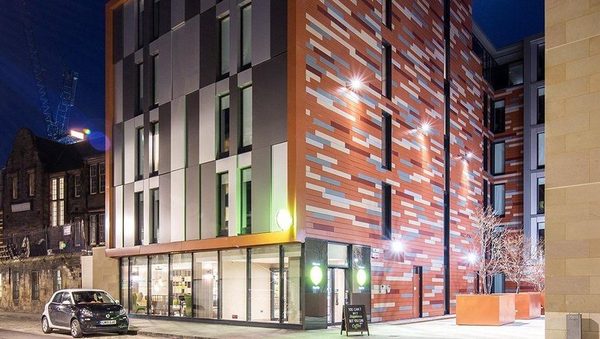 Hub by Premier Inn Edinburgh Royal Mile hotel — Property