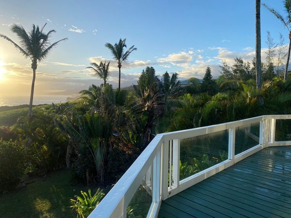 Huelo Pt Lookout Bed and Breakfast Maui — Property