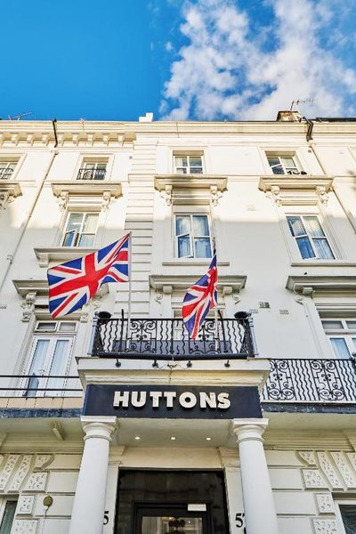 Huttons Hotel — Property