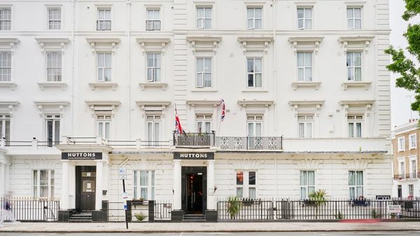 Huttons Hotel — Property
