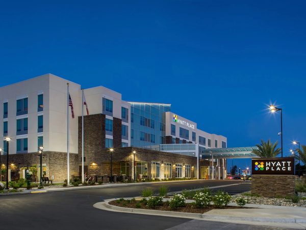 Hyatt Place Delano — Property