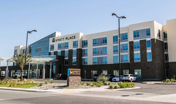 Hyatt Place Delano — Property