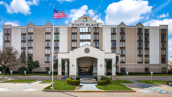 Hyatt Place Fort Worth Cityview — Property