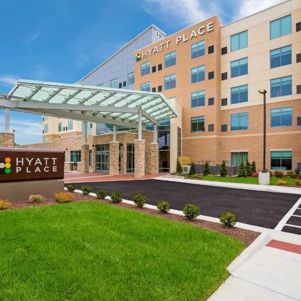 Hyatt Place Hampton Convention Center — Property