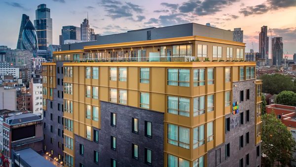 Hyatt Place London City East — Property
