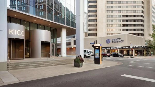 Hyatt Regency Louisville — Property