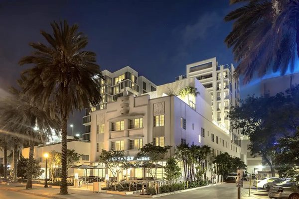 Iberostar Waves Berkeley Shore Miami Beach Florida — Property
