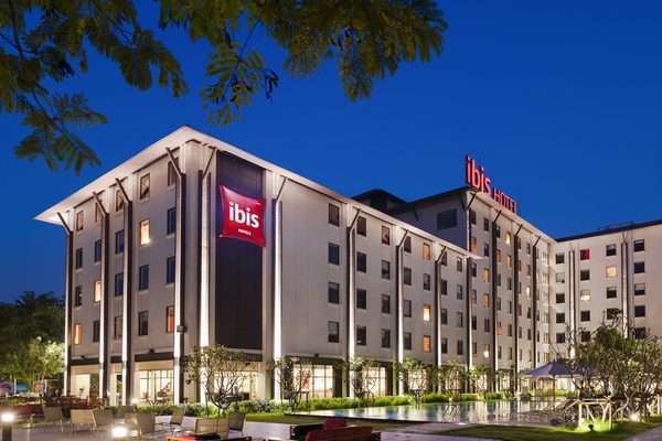 Ibis Bangkok Riverside — Property