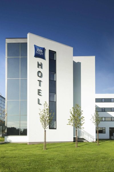 Ibis budget Edinburgh Park — Property
