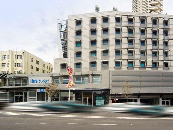Ibis budget Sydney East — Property