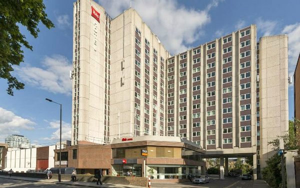 Ibis London Earls Court — Property