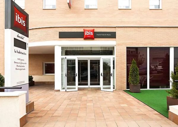 Ibis Madrid Calle Alcala — Property