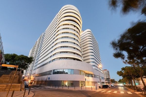 Ikonik Lisboa — Property
