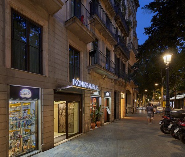 Ikonik Ramblas Barcelona Catalonia — Property