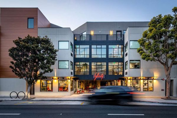 Infinity Hotel San Francisco Tapestry Collection By Hilton — Property
