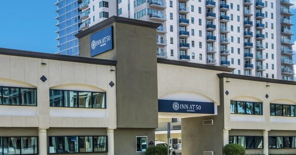 Inn at 50 Long Beach Convention Center — Property