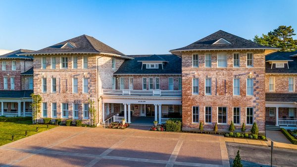 Inn At Carnall Hall — Property