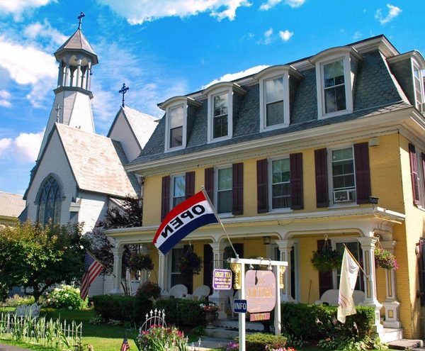 Inn Victoria — Property