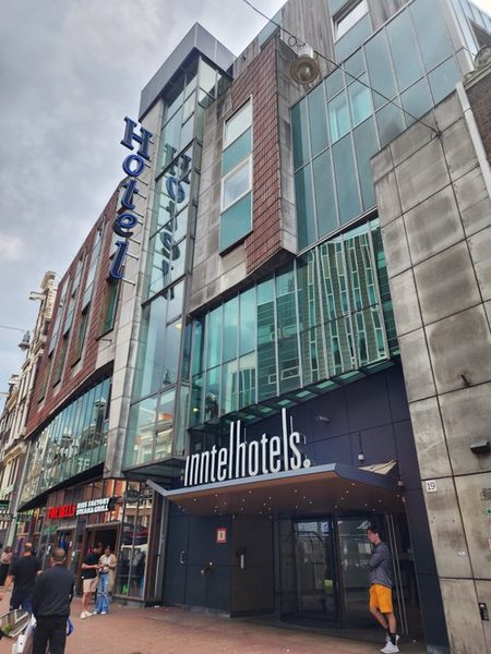 Inntel Hotels Amsterdam Centre — Property