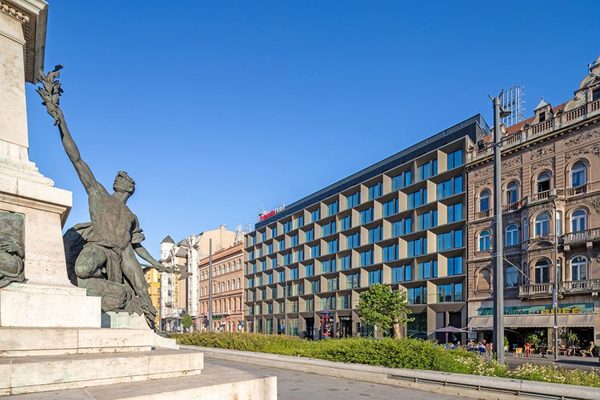 IntercityHotel — Property