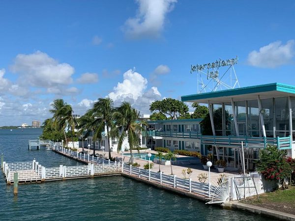 International Inn on the Bay Miami Beach Florida — Property