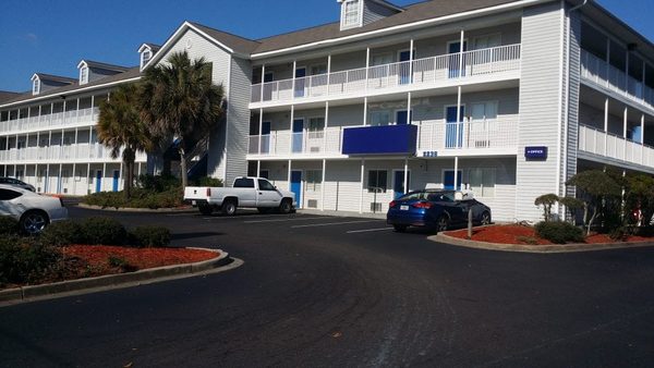 InTown Suites Charleston Southwest — Property
